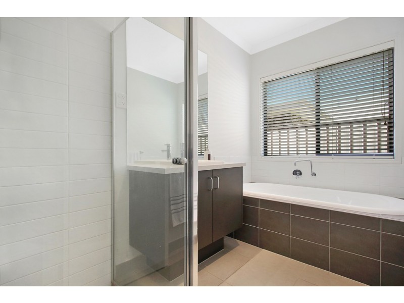 29 Chafia Place, Springdale Heights NSW 2641