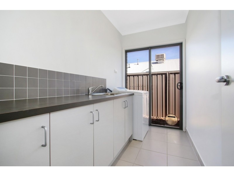 29 Chafia Place, Springdale Heights NSW 2641