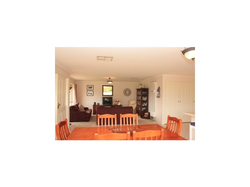 17 Pinot Cres, Corowa NSW 2646
