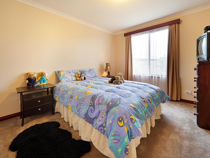 111  Hawkins Street, Howlong NSW 2643