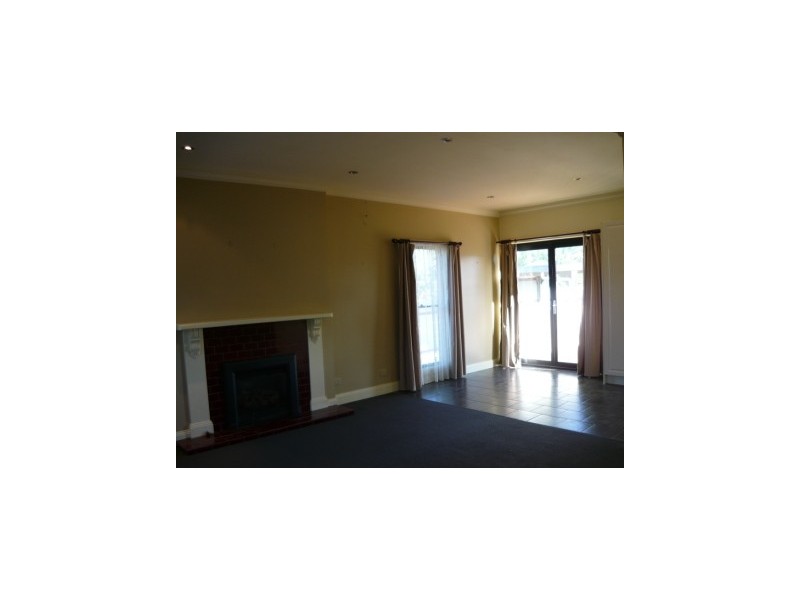 602 Welsh Street, Lavington NSW 2641