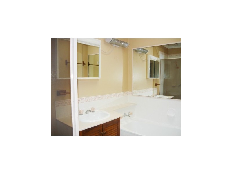 23 Buller Crescent, Thurgoona NSW 2640