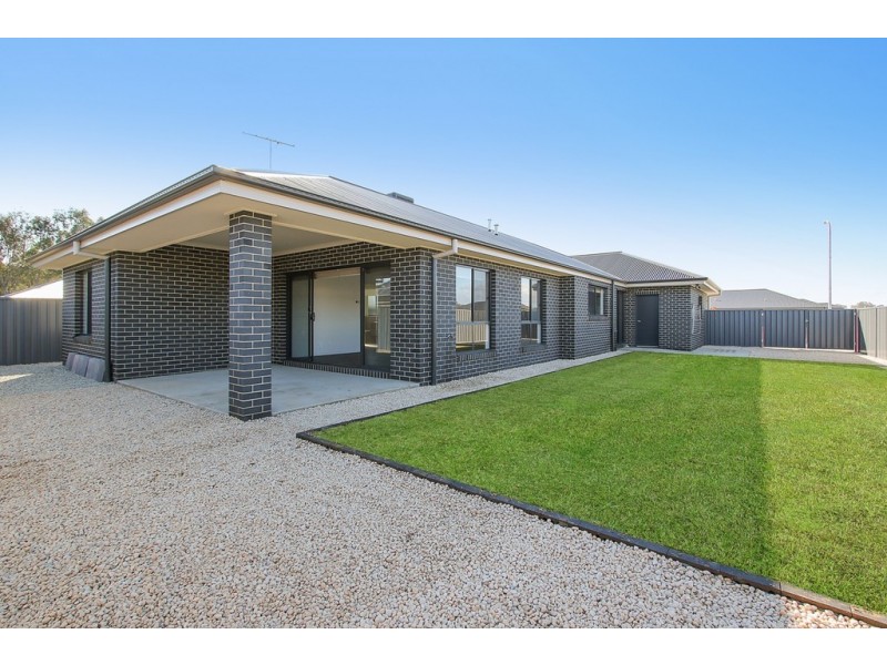 9 Swansea Court, Thurgoona NSW 2640