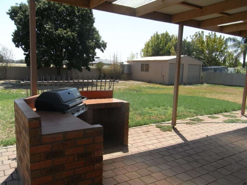 63 Kennedy Street, Howlong NSW 2643