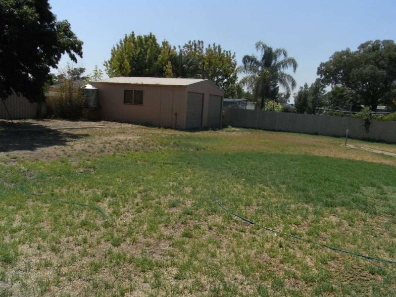 63 Kennedy Street, Howlong NSW 2643