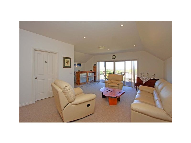 8 Klinberg Road, West Albury NSW 2640