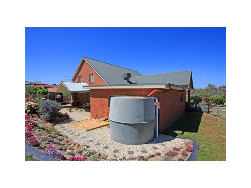 8 Klinberg Road, West Albury NSW 2640