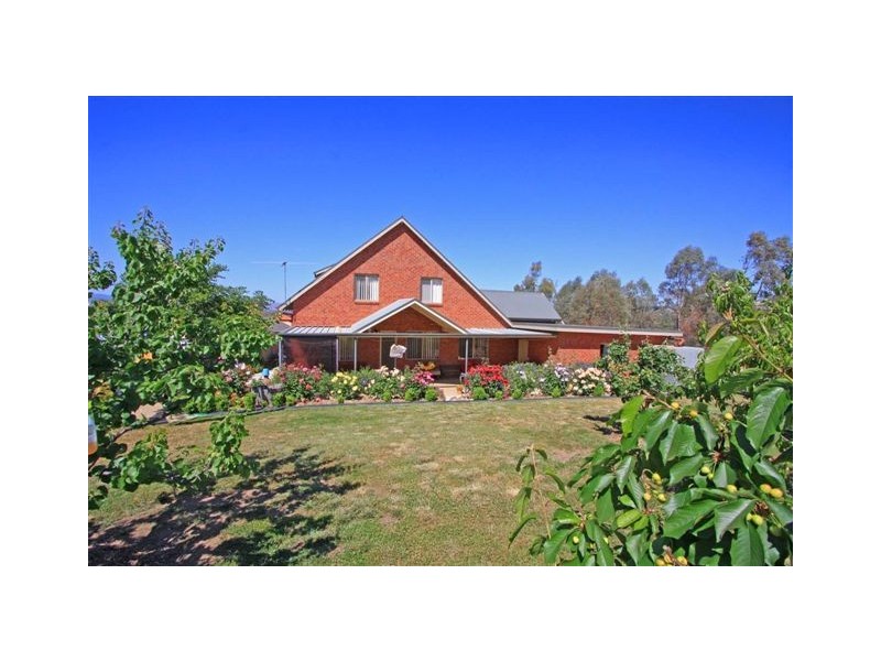8 Klinberg Road, West Albury NSW 2640