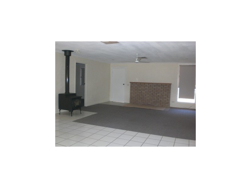 115 Short Street, Howlong NSW 2643