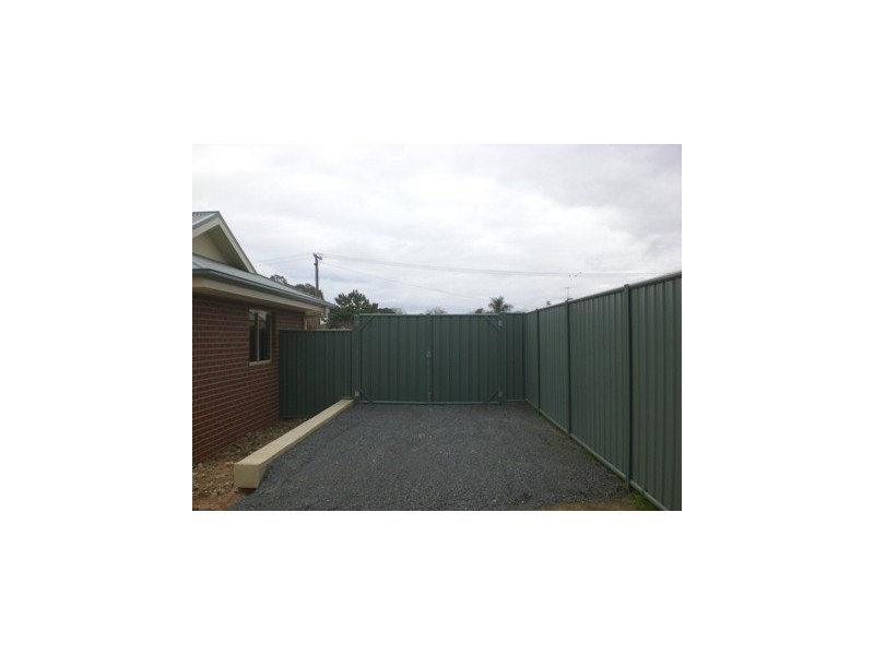 112 Hume Street, Howlong NSW 2643