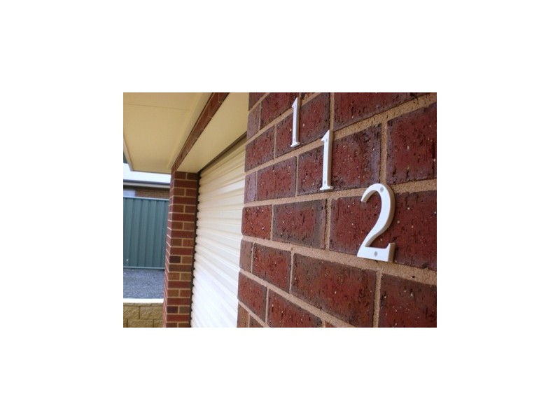 112 Hume Street, Howlong NSW 2643