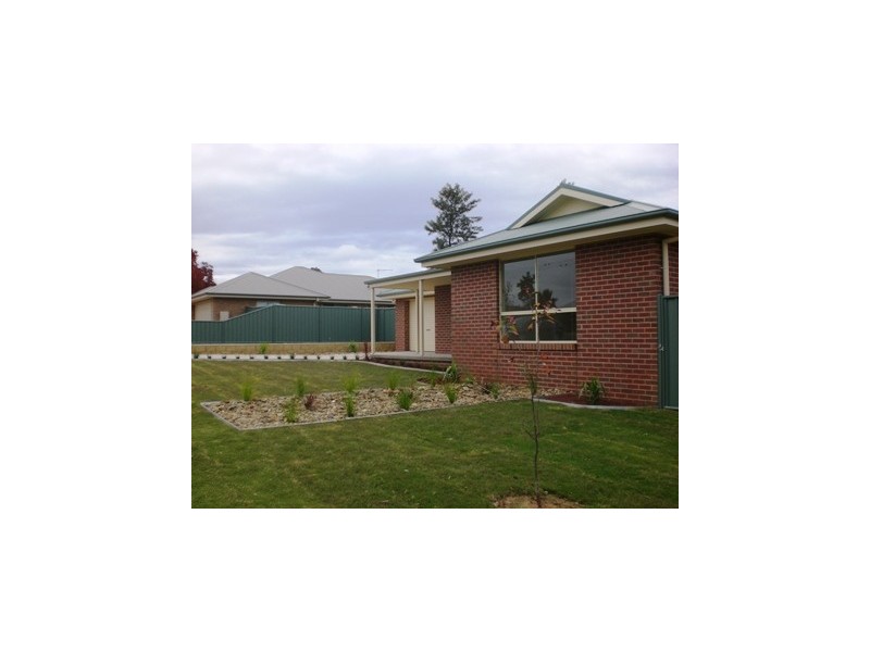 112 Hume Street, Howlong NSW 2643