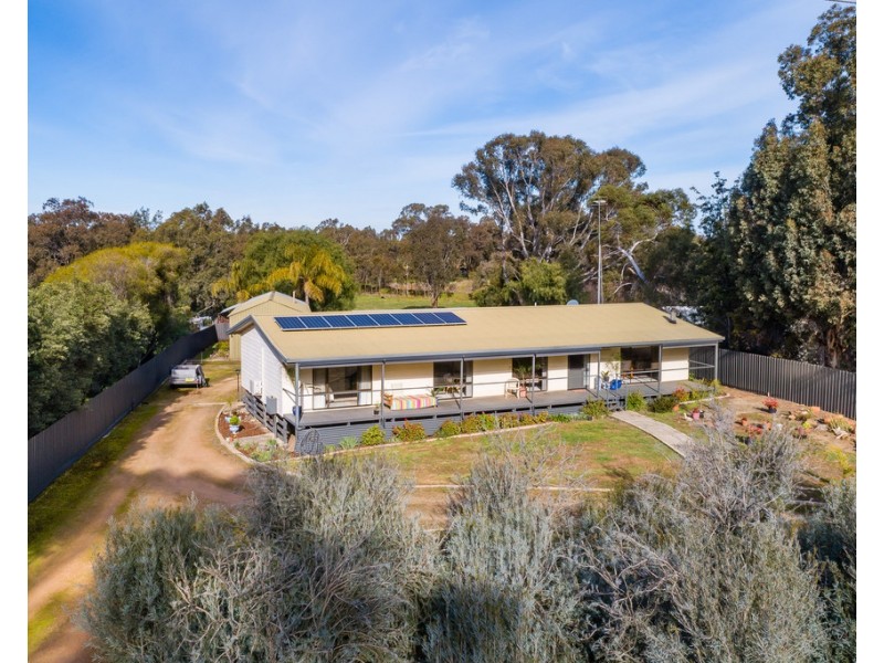 49 Howlong Road, Burrumbuttock NSW 2642