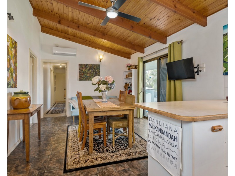 49 Howlong Road, Burrumbuttock NSW 2642