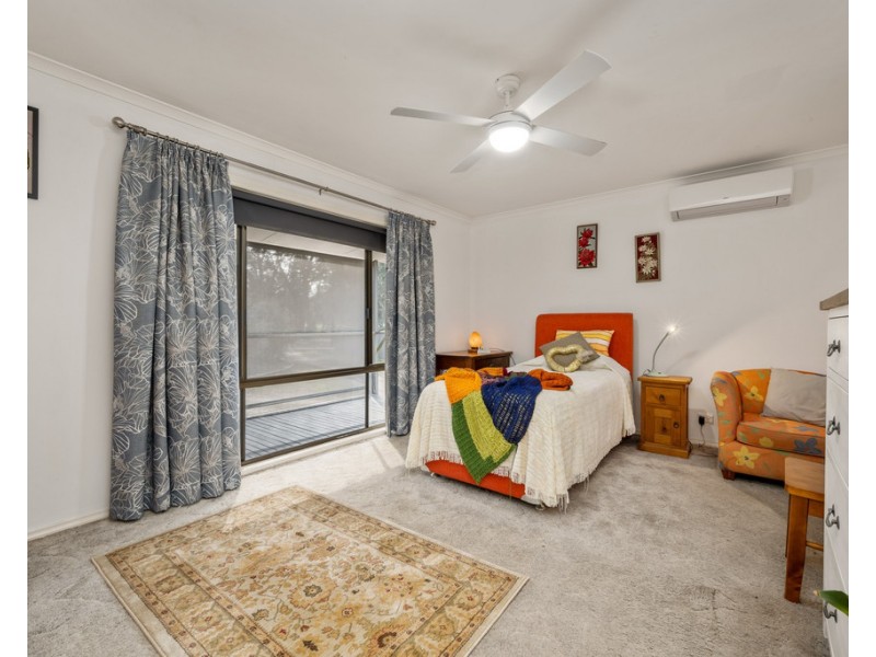 49 Howlong Road, Burrumbuttock NSW 2642