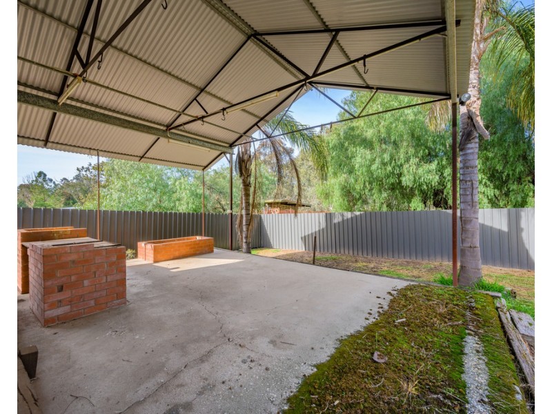 49 Howlong Road, Burrumbuttock NSW 2642