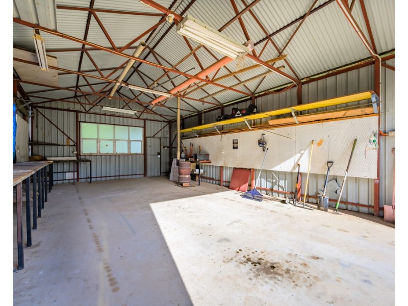 49 Howlong Road, Burrumbuttock NSW 2642