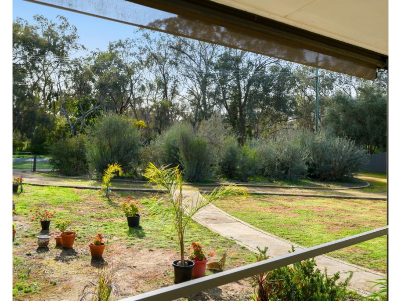 49 Howlong Road, Burrumbuttock NSW 2642