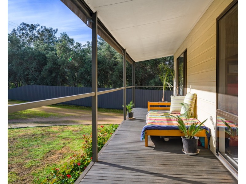 49 Howlong Road, Burrumbuttock NSW 2642