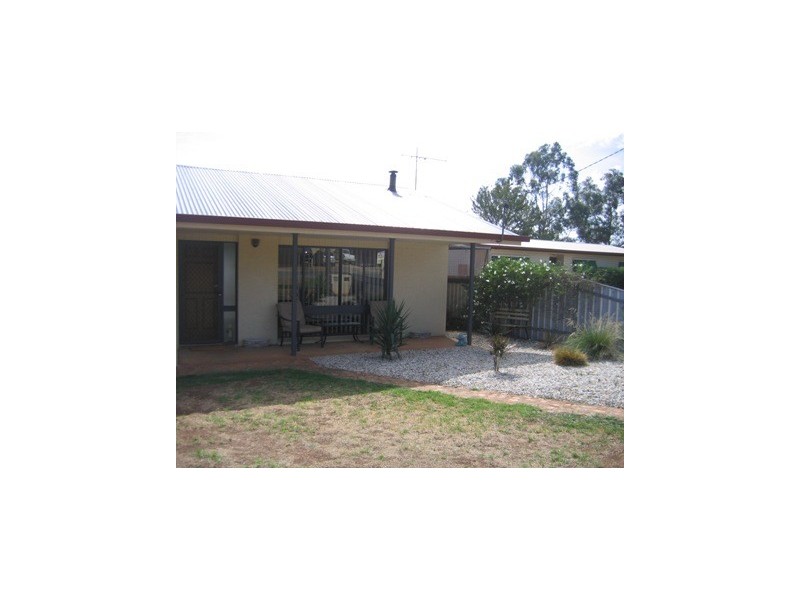 124 Redlands Road, Corowa NSW 2646