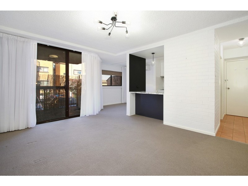 19/429 McDonald Road, Lavington NSW 2641