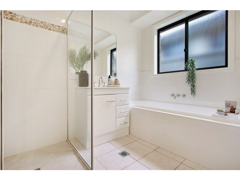 18 Warbler Street, Thurgoona NSW 2640