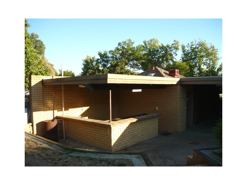 295 Mount Street, East Albury NSW 2640