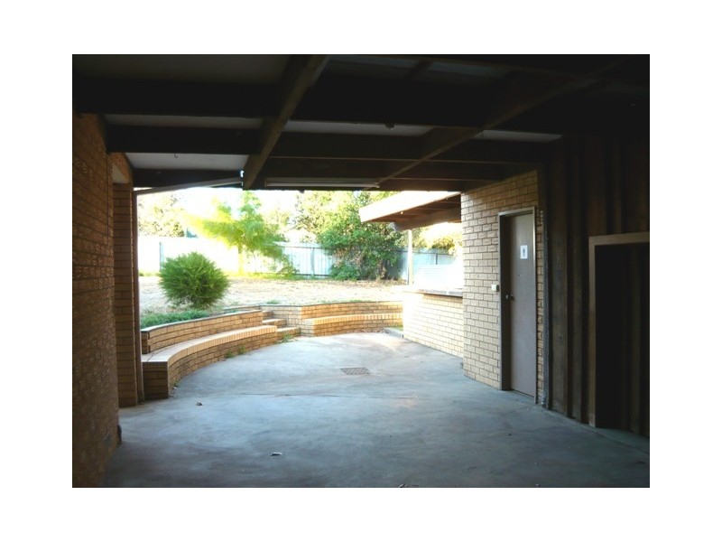 295 Mount Street, East Albury NSW 2640