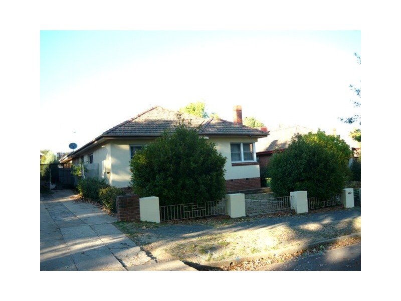 295 Mount Street, East Albury NSW 2640