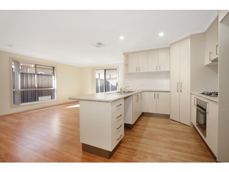 28 Whittler Road, Thurgoona NSW 2640