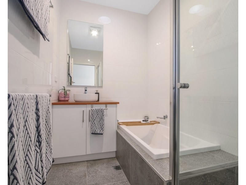 1045 Calimo Street, North Albury NSW 2640