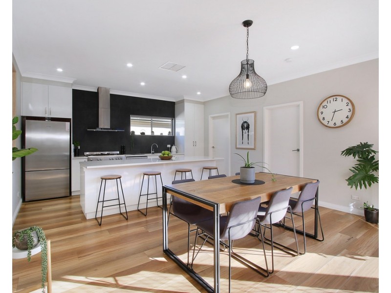 1045 Calimo Street, North Albury NSW 2640