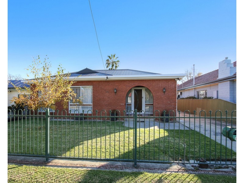1045 Calimo Street, North Albury NSW 2640