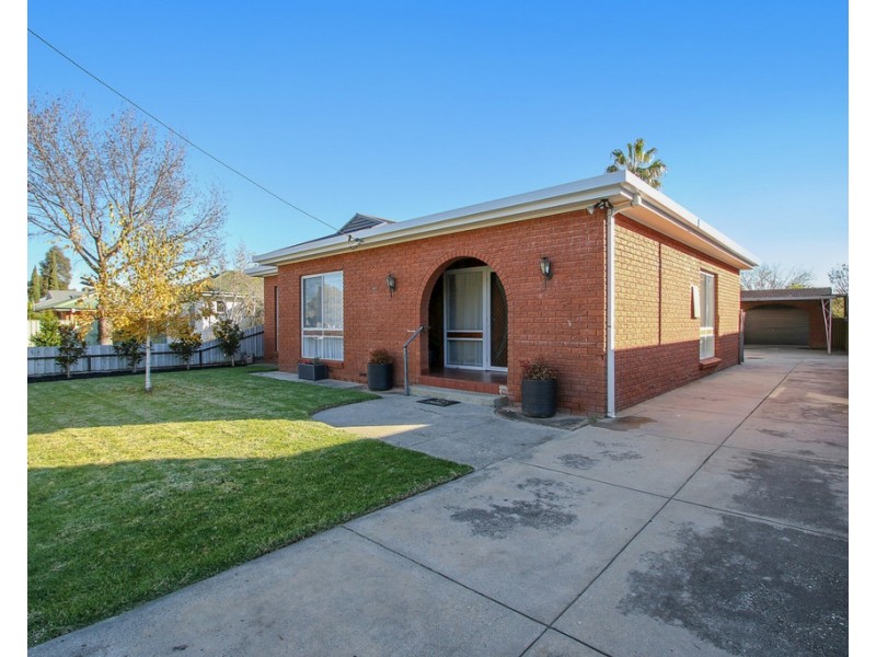 1045 Calimo Street, North Albury NSW 2640
