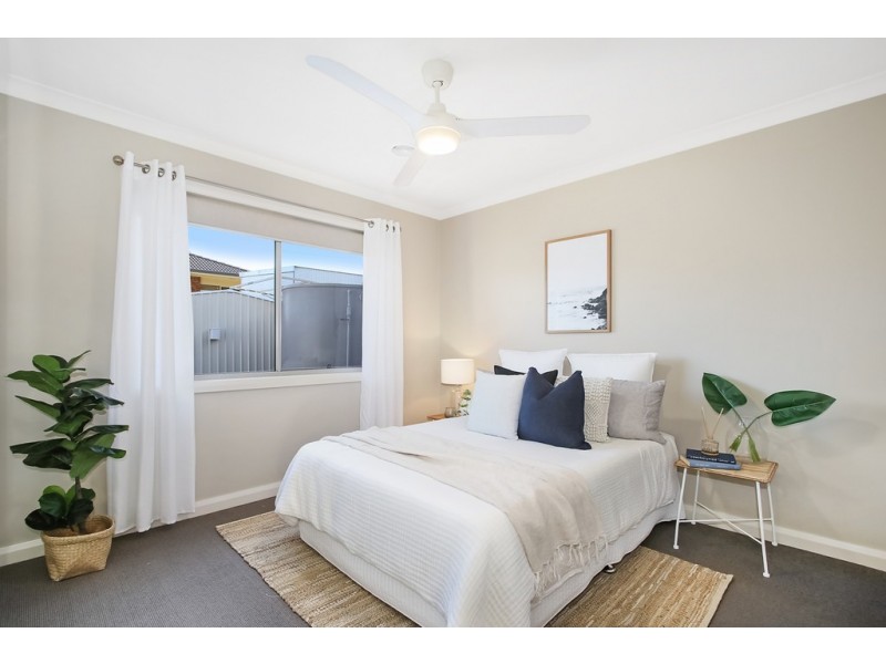 15 Lawson Circuit, Lavington NSW 2641