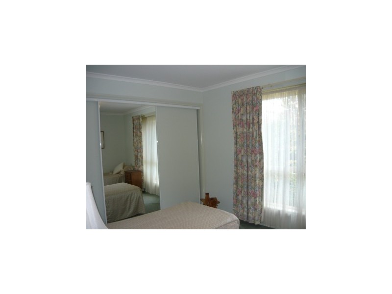 2/436 Romani Drive, Lavington NSW 2641