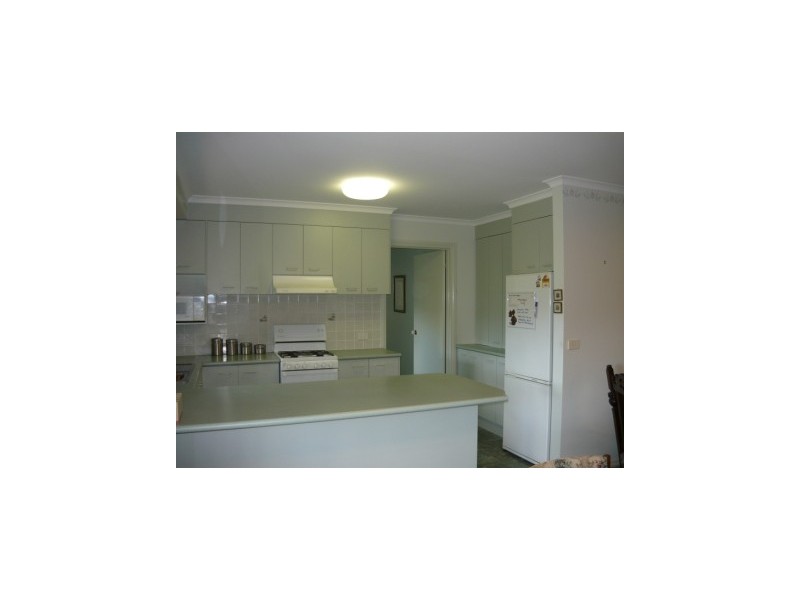 2/436 Romani Drive, Lavington NSW 2641