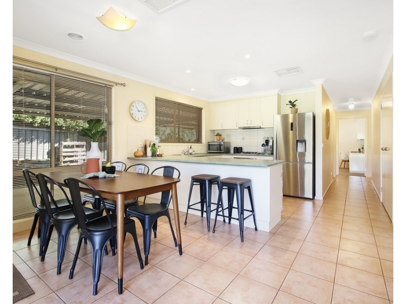 11 Manuka Court, Thurgoona NSW 2640