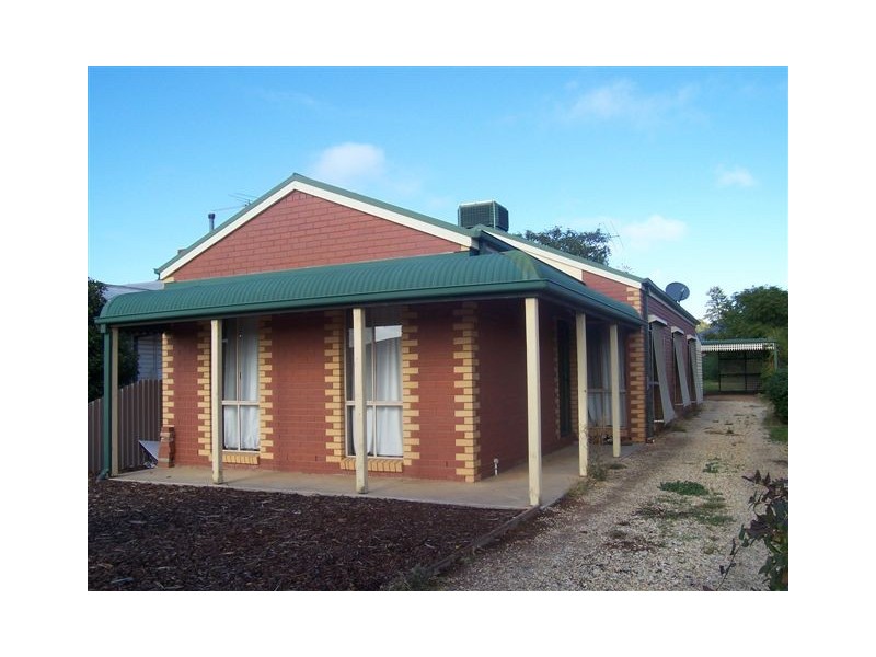 33 Walker Street, Corowa NSW 2646