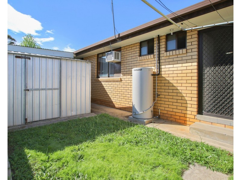 2/612 Hague Street, Lavington NSW 2641