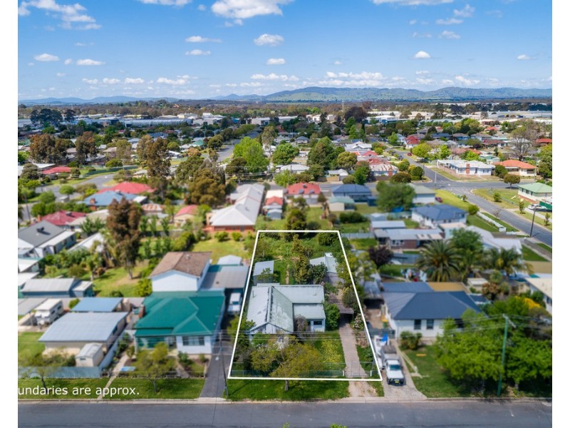 1012 Barooga Street, North Albury NSW 2640