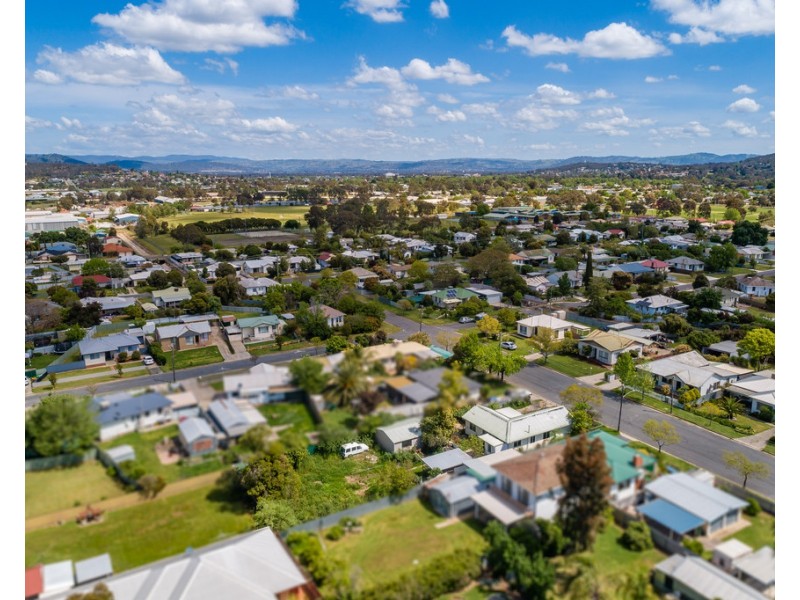 1012 Barooga Street, North Albury NSW 2640