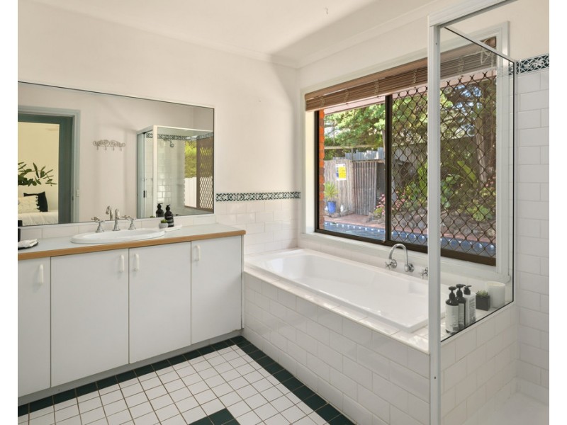 623 Pearsall Street, Lavington NSW 2641