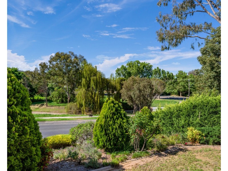 623 Pearsall Street, Lavington NSW 2641