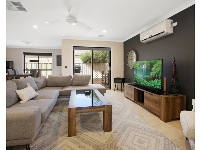 32 Chafia Place, Springdale Heights NSW 2641