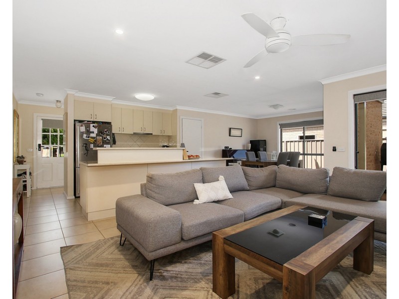 32 Chafia Place, Springdale Heights NSW 2641