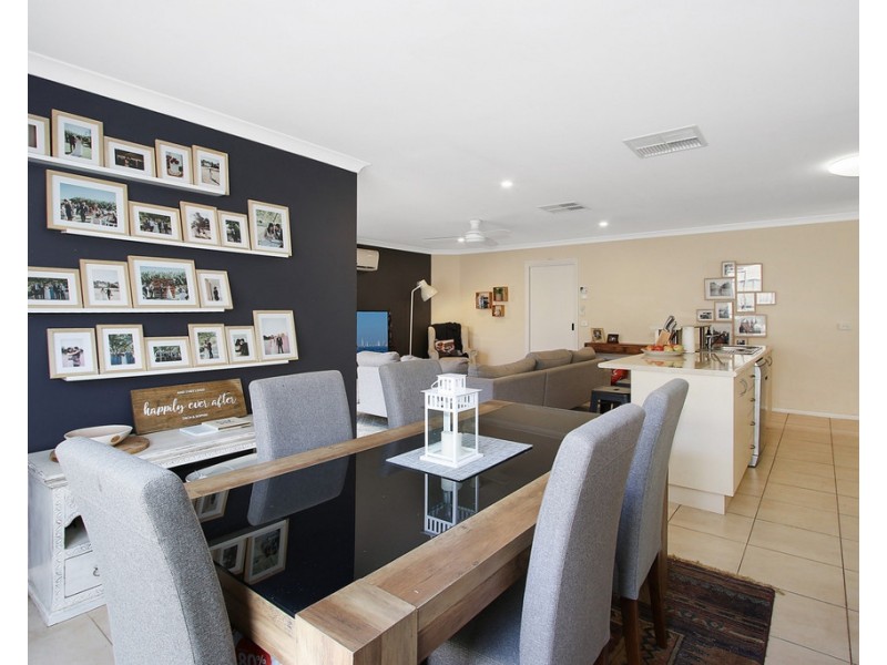 32 Chafia Place, Springdale Heights NSW 2641