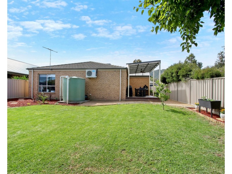 32 Chafia Place, Springdale Heights NSW 2641
