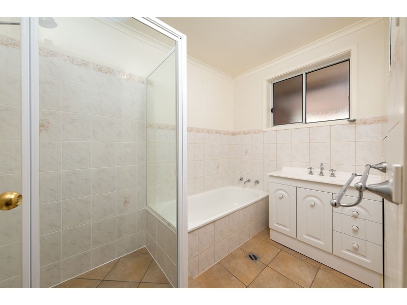 397 Ross Circuit, Lavington NSW 2641