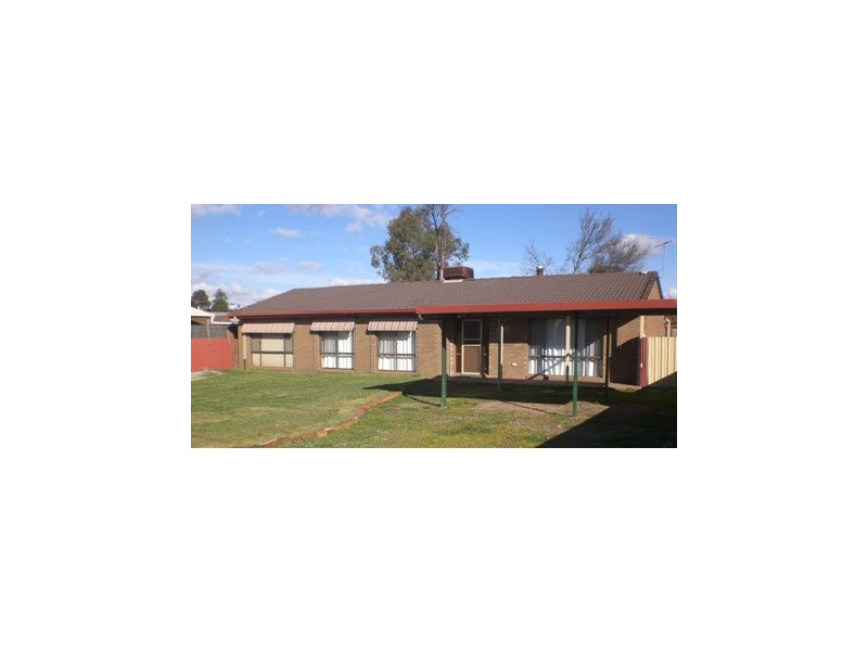 134 Victoria Street, Howlong NSW 2643